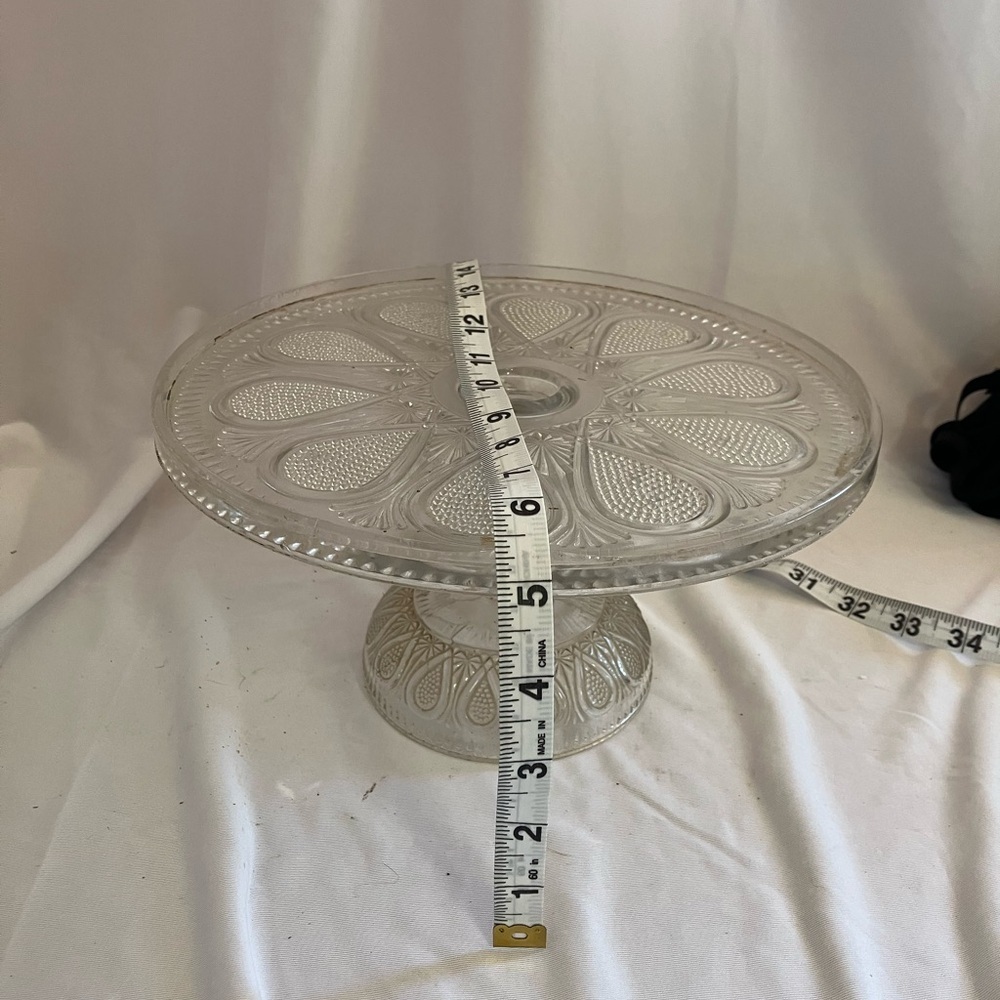 Vintage Clear Glass Cake Stand - Picture 9 of 9